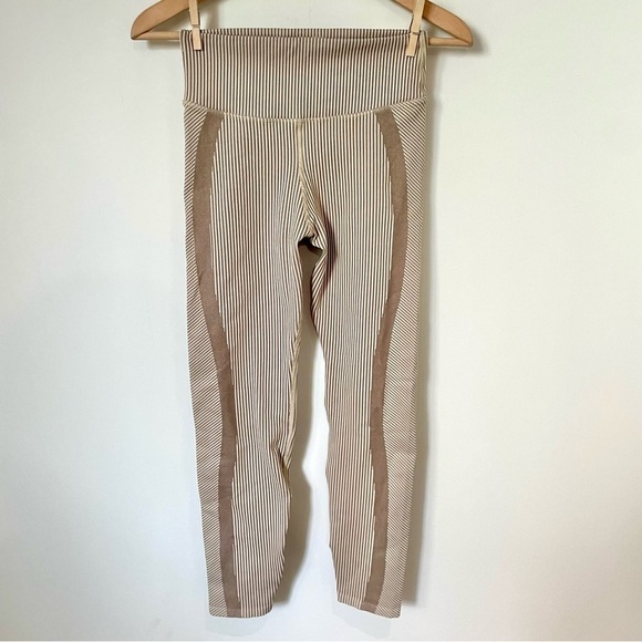 Good American Contour Seamless Ribbed Seamless Leggings Beige Size 1/2 (S/M) - Picture 1 of 7